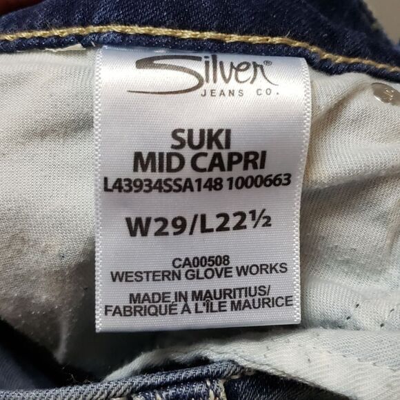 Silver distressed Suki Mid Capris size 29 waist capris / cropped - Picture 10 of 13